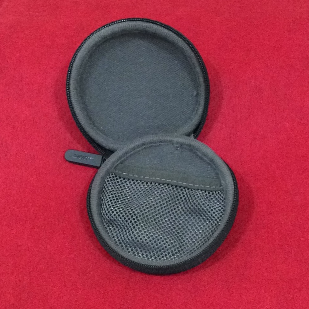 Ear Bud holder - Picture 3 of 3
